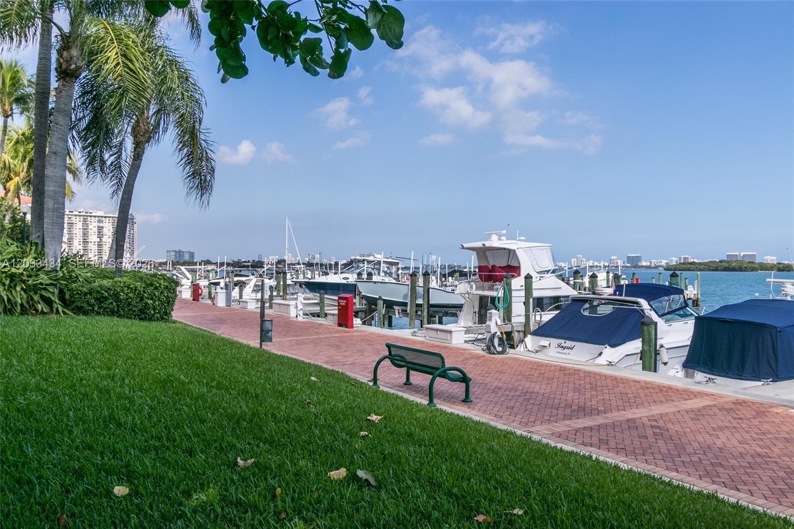 1000 QUAYSIDE TER # 1604, Miami FL 33138 — 52