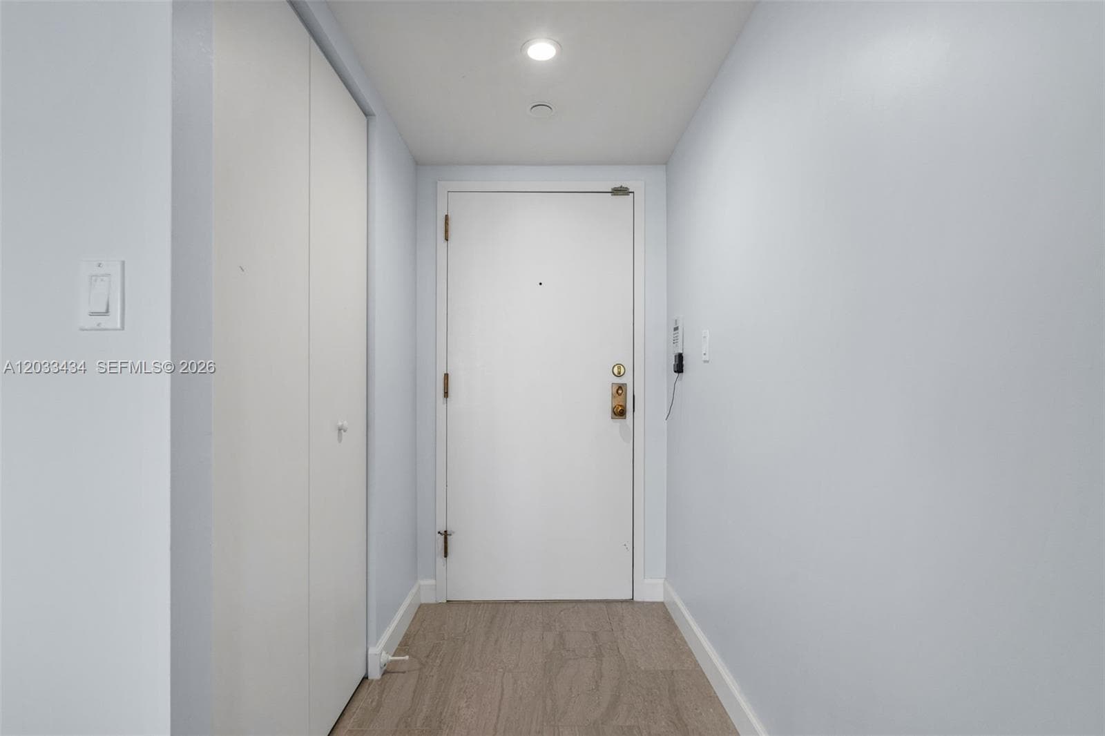 1000 QUAYSIDE TER # 1604, Miami FL 33138 — 5