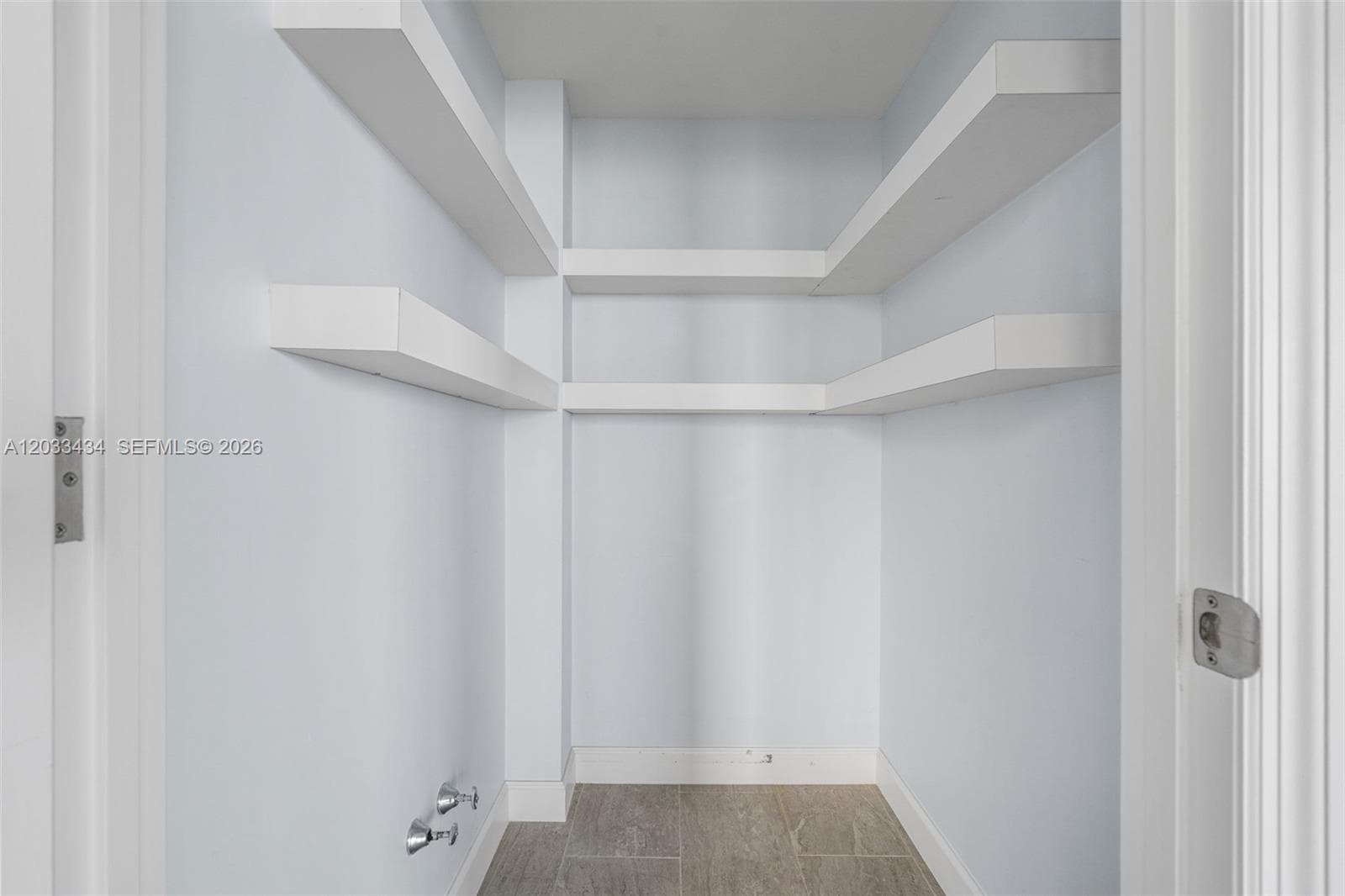 1000 QUAYSIDE TER # 1604, Miami FL 33138 — 20
