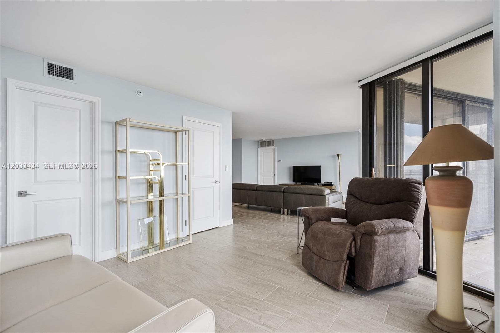 1000 QUAYSIDE TER # 1604, Miami FL 33138 — 15