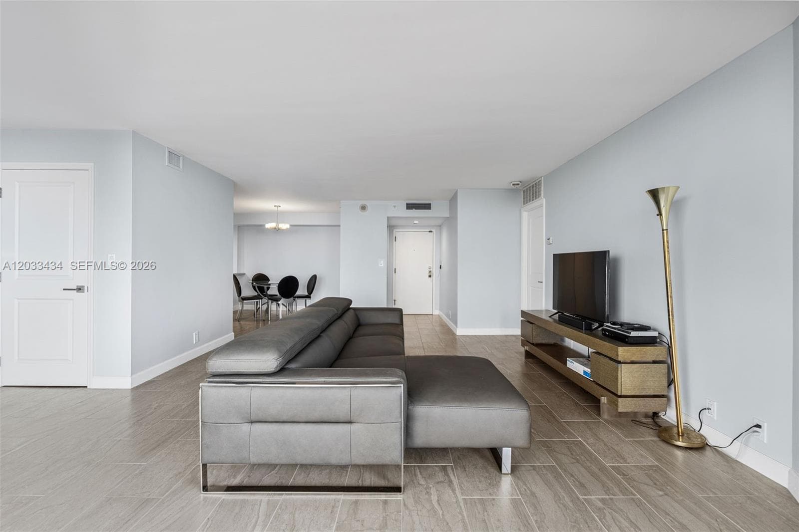 1000 QUAYSIDE TER # 1604, Miami FL 33138 — 8
