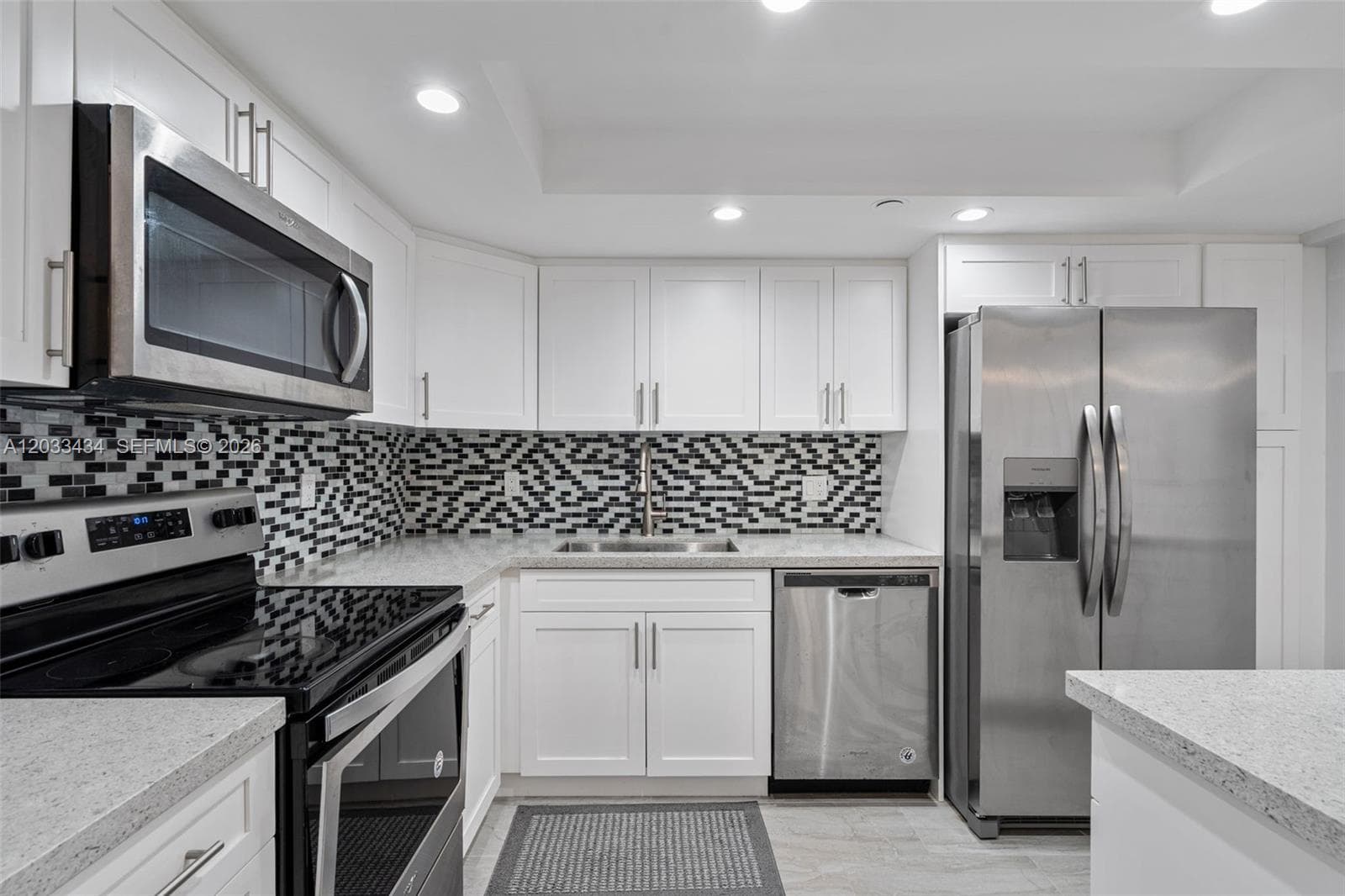 1000 QUAYSIDE TER # 1604, Miami FL 33138 — 21