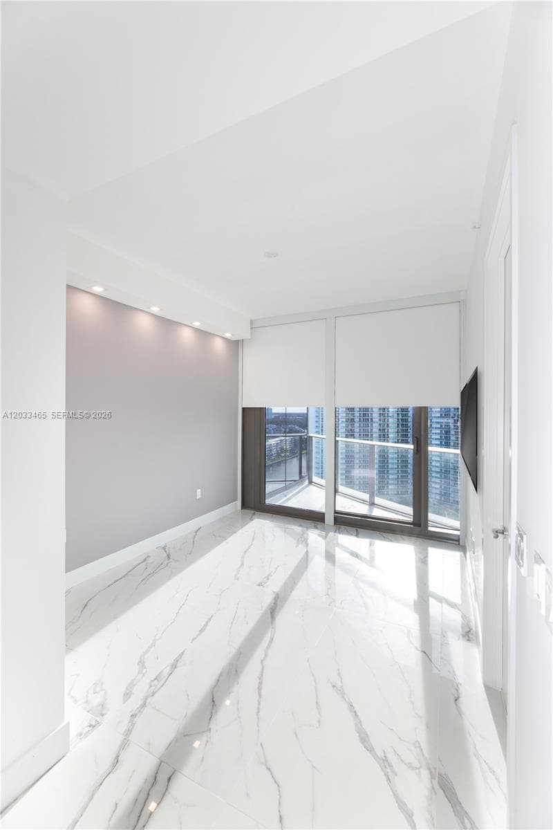 15701 E COLLINS # 1403, Sunny Isles Beach FL 33160 — 52