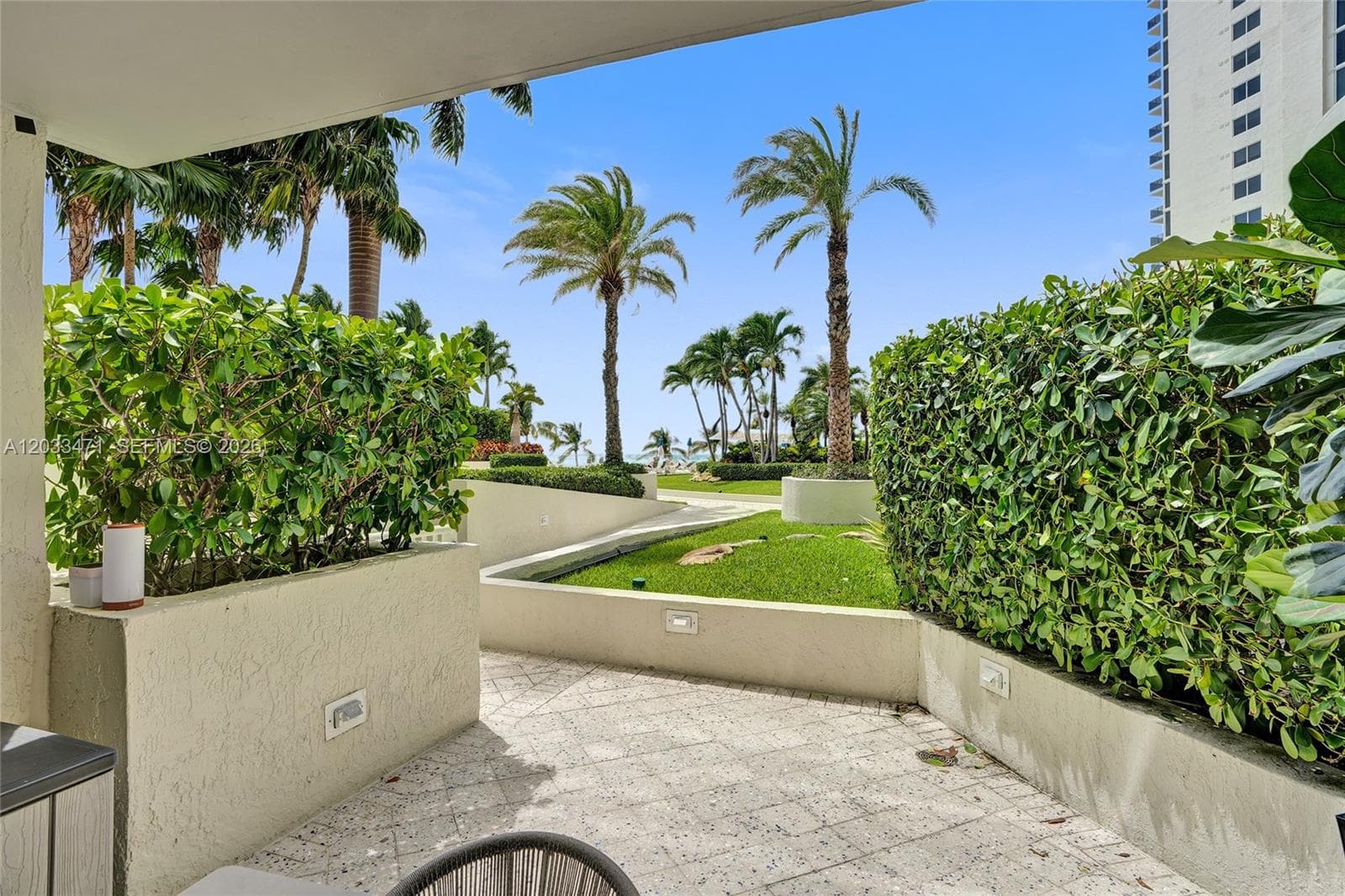 19111 Collins Ave # 102, Sunny Isles Beach FL 33160 — 19