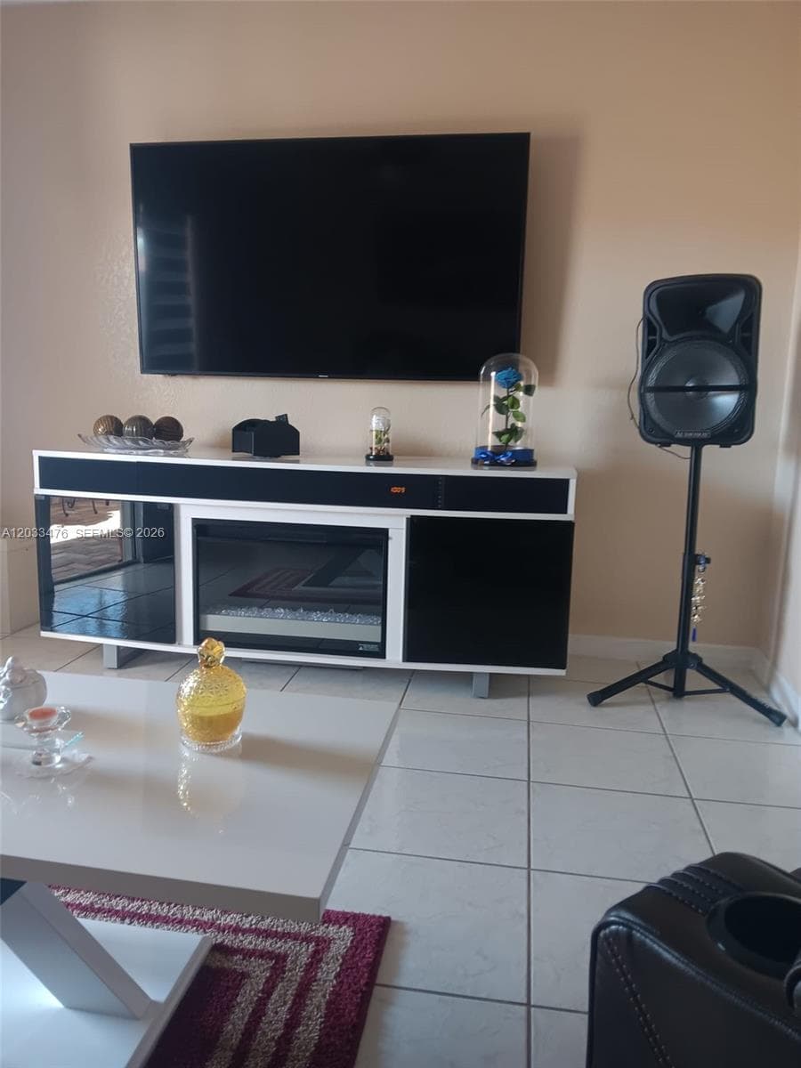 507 W 68th St # 5, Hialeah FL 33014 — 3