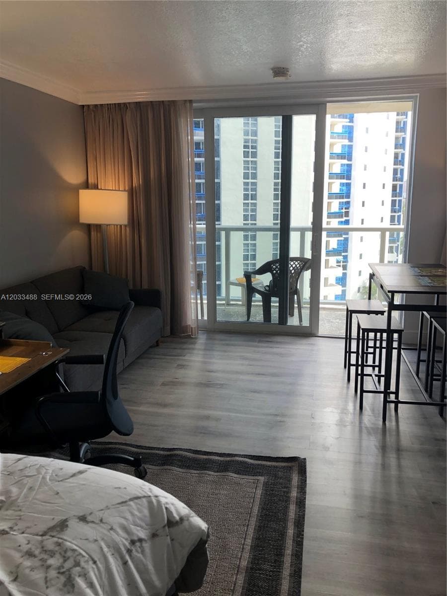 19201 Collins Ave # 806, Sunny Isles Beach FL 33160 — 16
