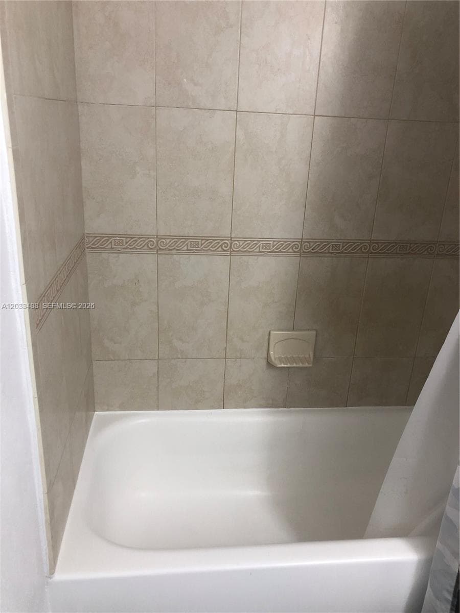 19201 Collins Ave # 806, Sunny Isles Beach FL 33160 — 10