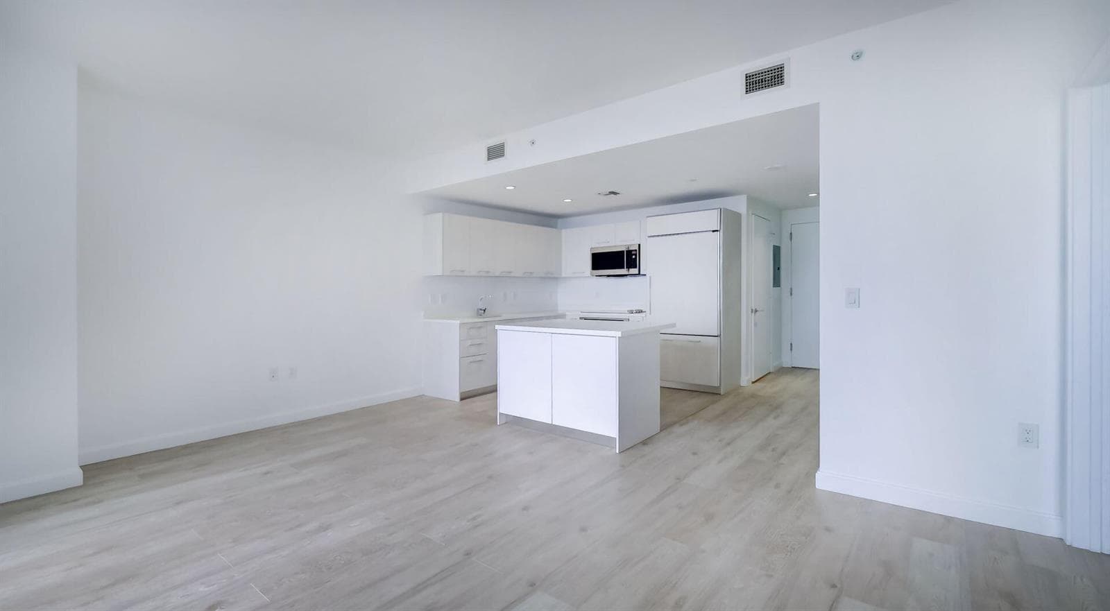 45 SW 9th Street # 2502, Miami FL 33130 — 13
