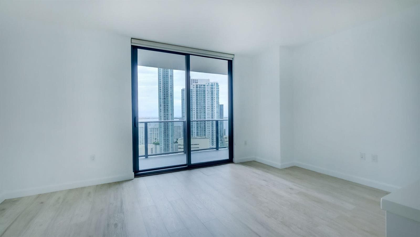 45 SW 9th Street # 2502, Miami FL 33130 — 10