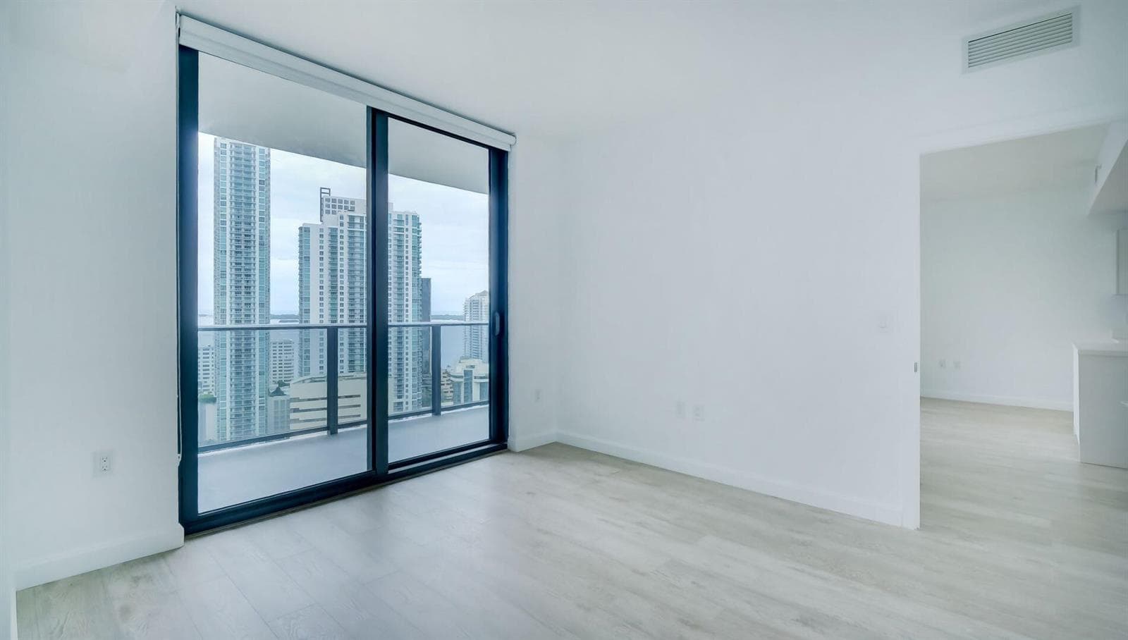 45 SW 9th Street # 2502, Miami FL 33130 — 14
