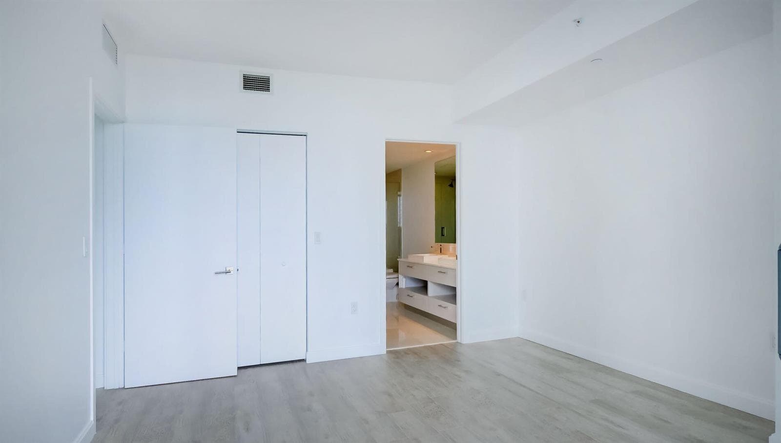 45 SW 9th Street # 2502, Miami FL 33130 — 15