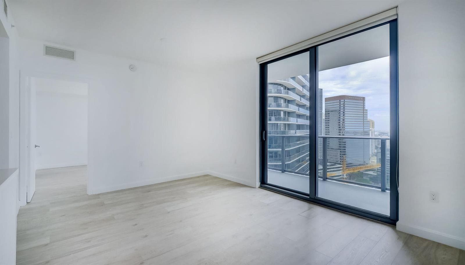 45 SW 9th Street # 2502, Miami FL 33130 — 11