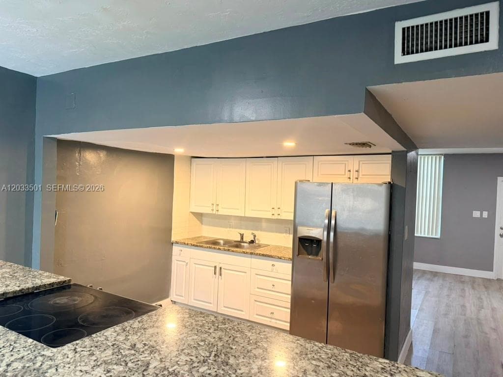 274 NE 141st St # 3C, Miami FL 33161 — 8