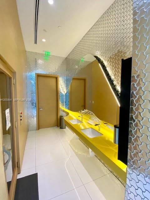 501 NE 31st St # 802, Miami FL 33137 — 41