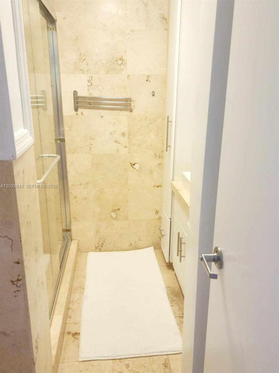 1100 Alton Rd # 3C, Miami Beach FL 33139 — 17