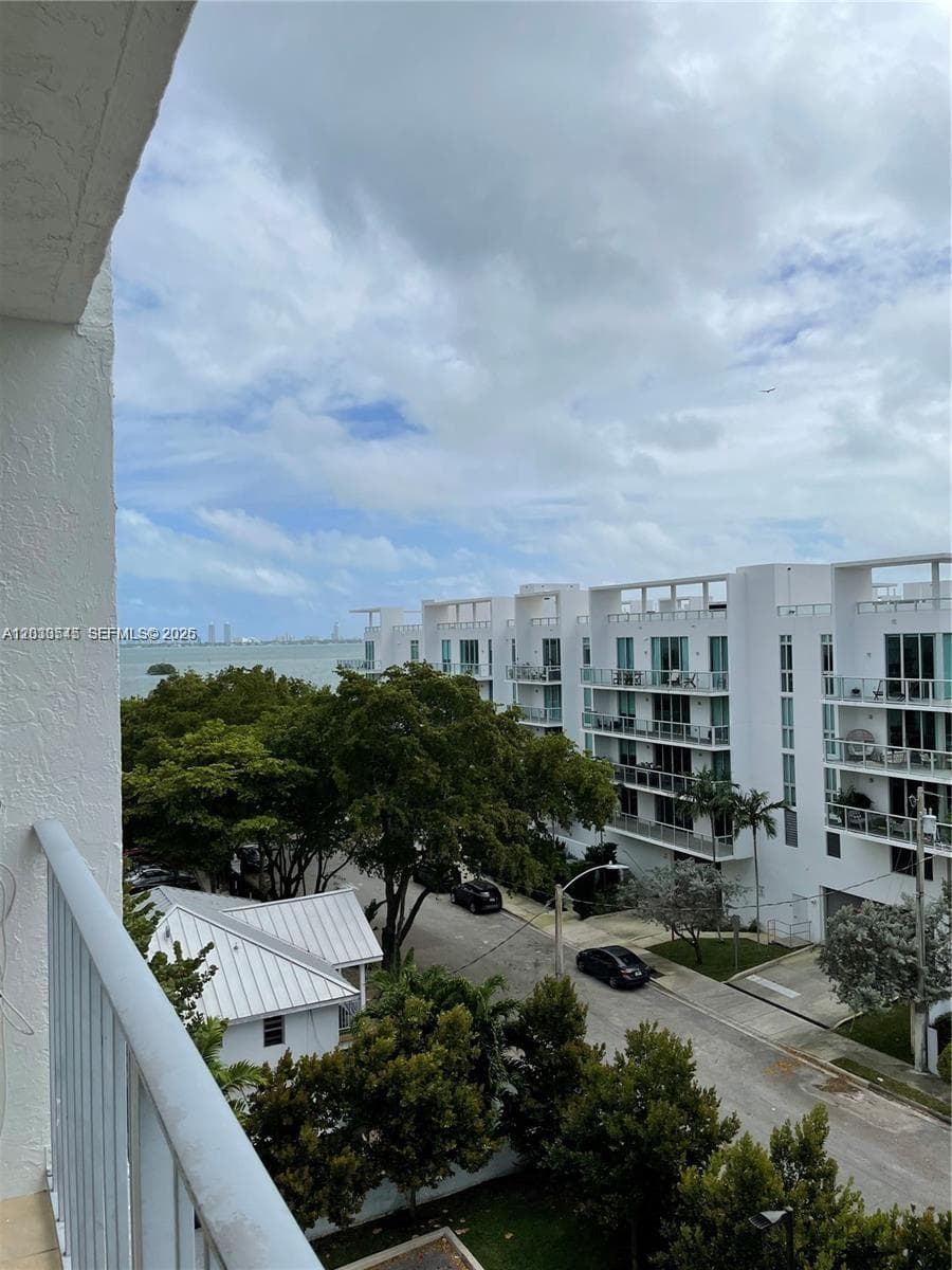 700 NE 63rd St # D606, Miami FL 33138 — 11