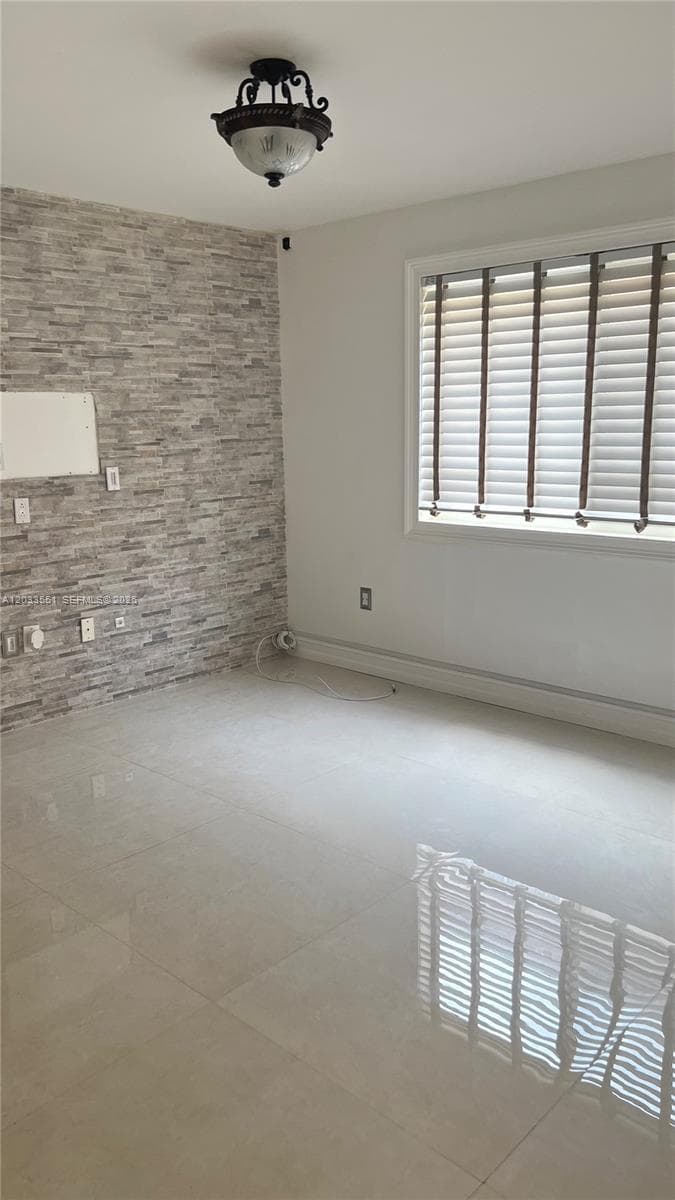 6225 Kendale Lakes Cir # 263, Miami FL 33183 — 2