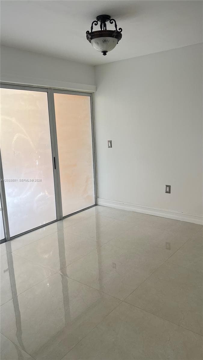 6225 Kendale Lakes Cir # 263, Miami FL 33183 — 3