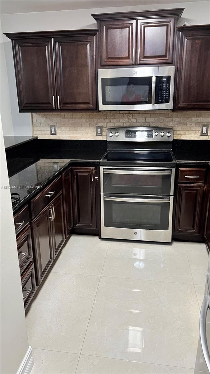 6225 Kendale Lakes Cir # 263, Miami FL 33183 — 1