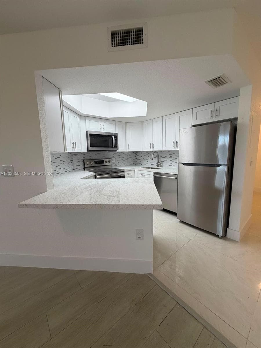 8235 Lake Dr # 502, Doral FL 33166 — 1