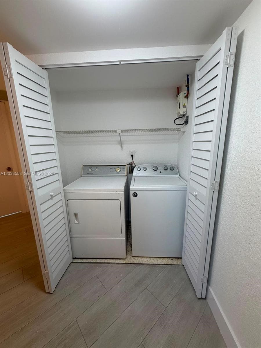 8235 Lake Dr # 502, Doral FL 33166 — 8