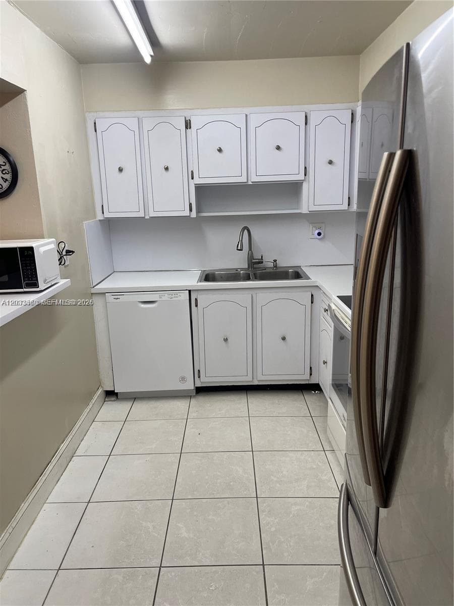 10383 N Kendall Dr # N5, Miami FL 33176 — 1