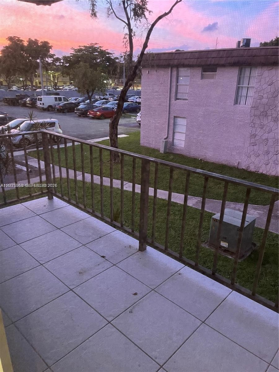 10383 N Kendall Dr # N5, Miami FL 33176 — 9