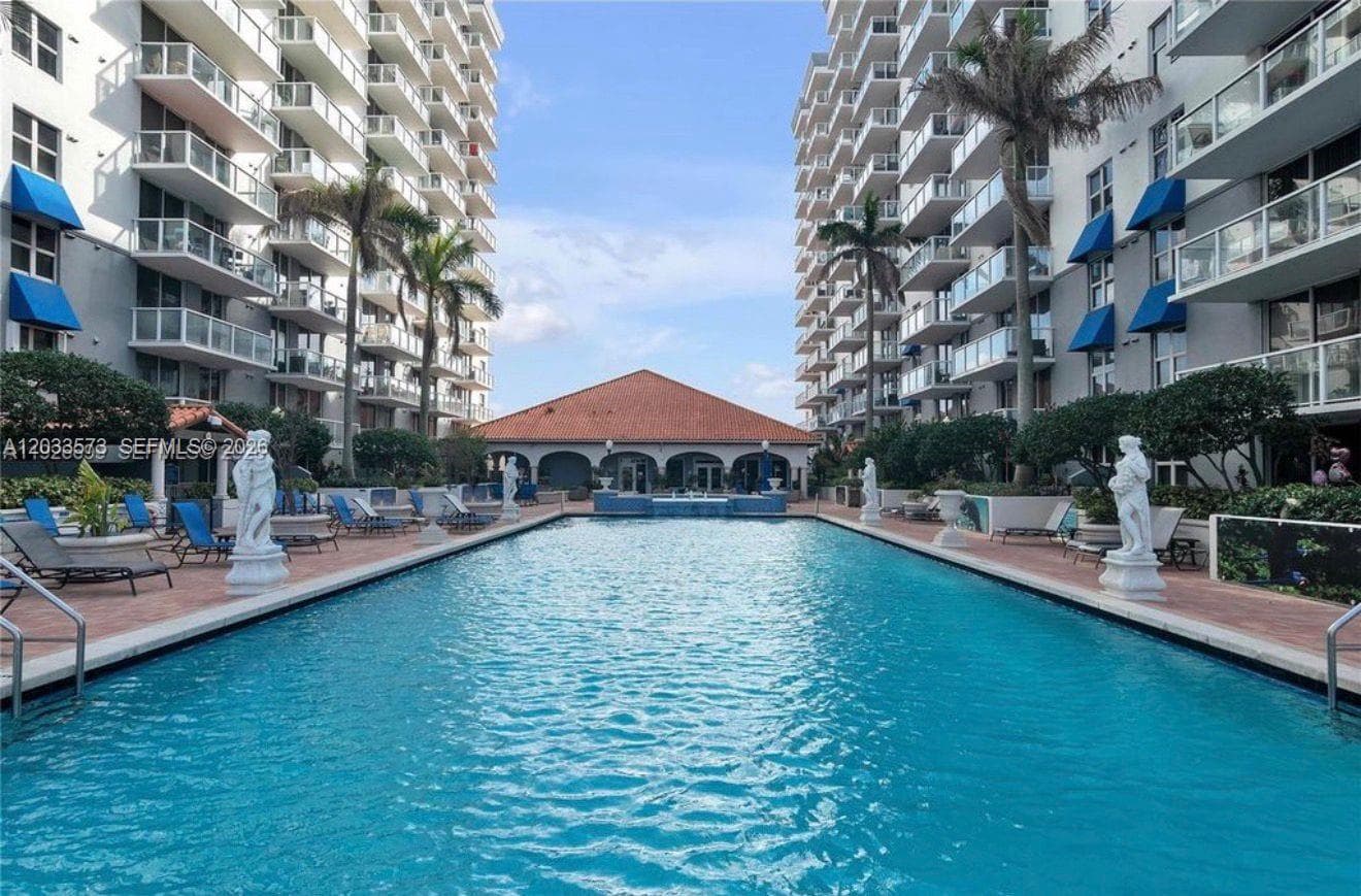 5091 NW 7th St # 906, Miami FL 33126 — 4
