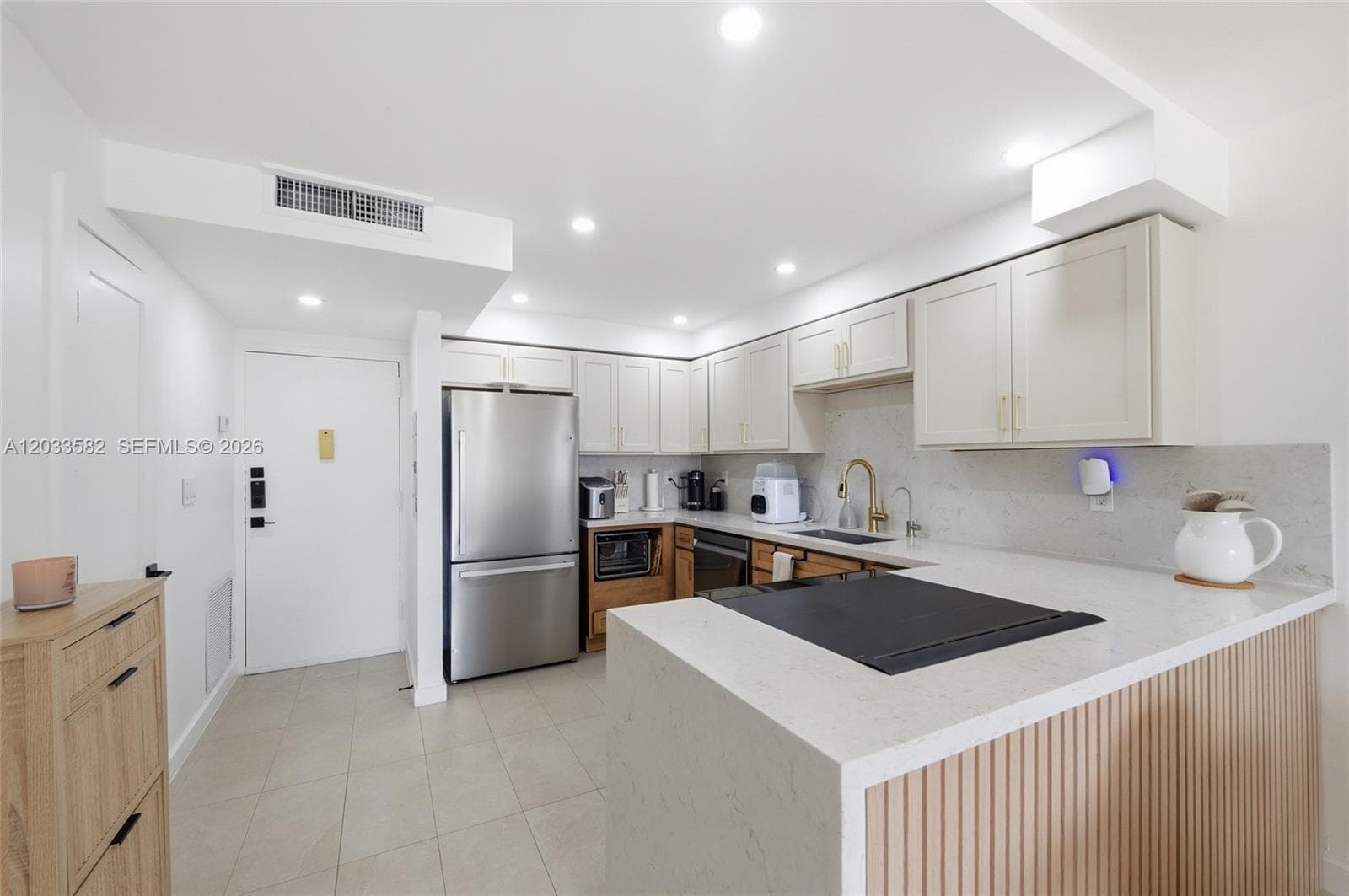 17800 Atlantic Blvd, Sunny Isles Beach FL 33160 — 17