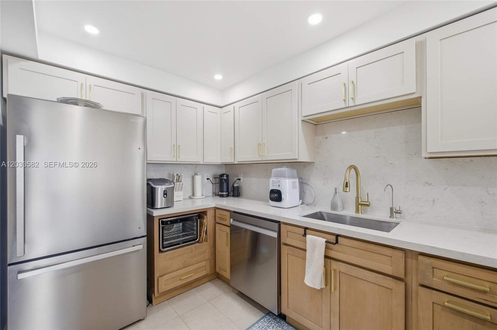 17800 Atlantic Blvd, Sunny Isles Beach FL 33160 — 18