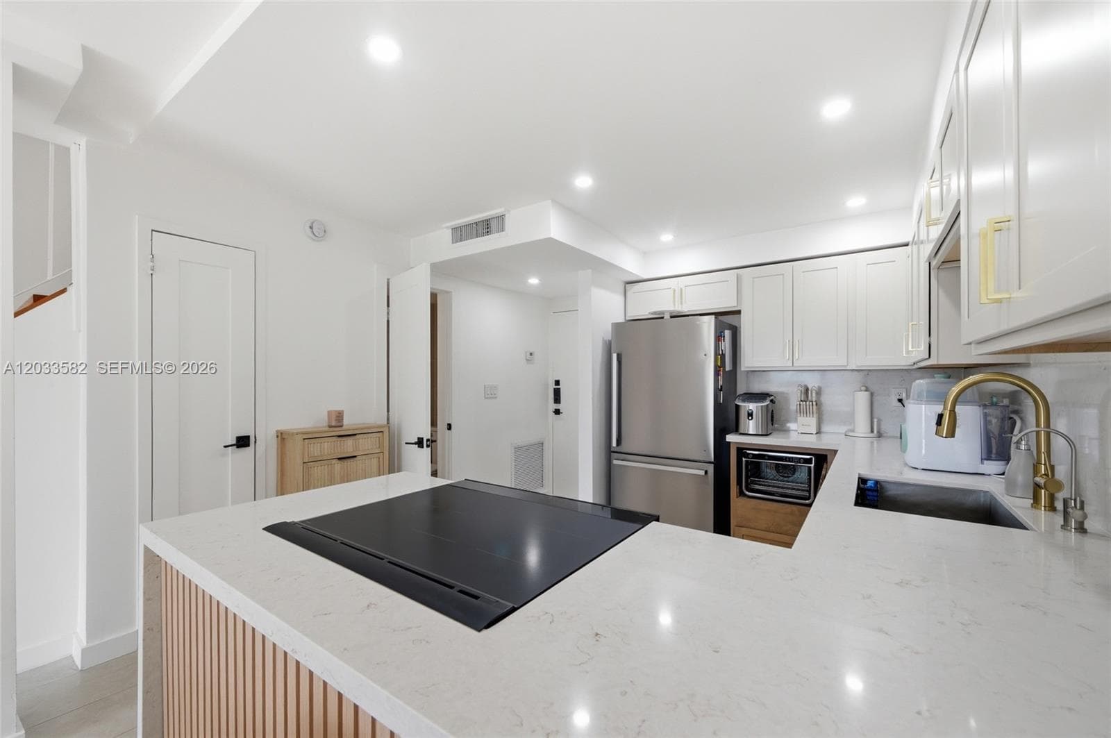 17800 Atlantic Blvd, Sunny Isles Beach FL 33160 — 8