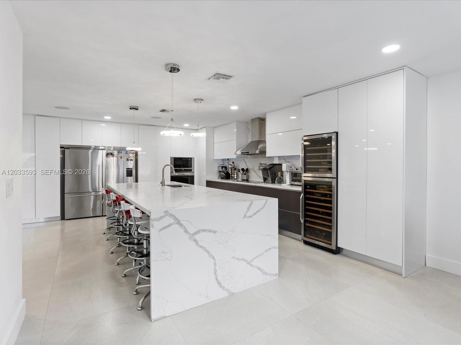 3325 NE 167th St # 3325, North Miami Beach FL 33160 — 7