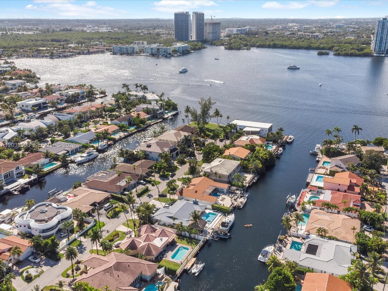 3325 NE 167th St # 3325, North Miami Beach FL 33160 — 30