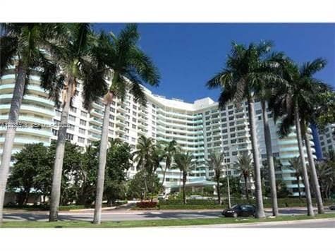 5161 Collins Ave # 1702, Miami Beach FL 33140 — 9