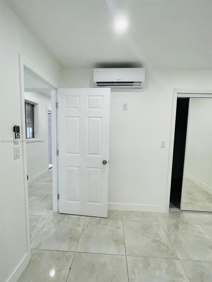 2437 NW 98th St, Miami FL 33147 — 20