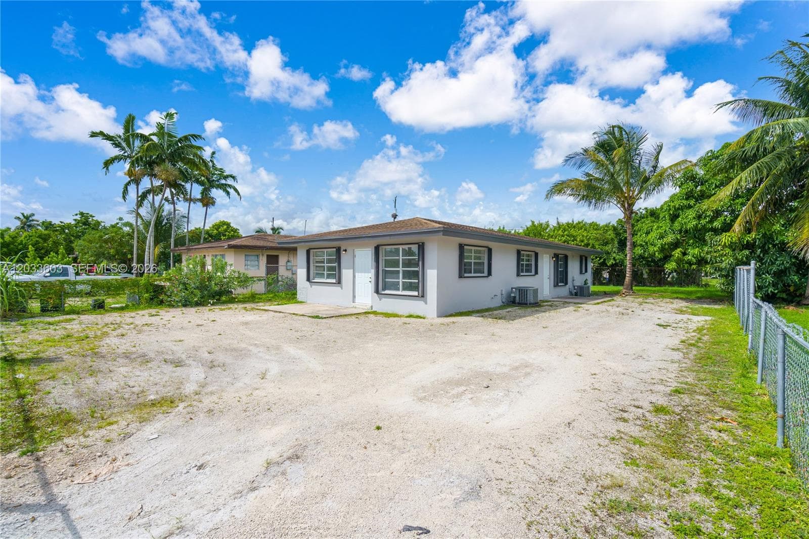 1011 NW 9th St, Homestead FL 33030 — 3