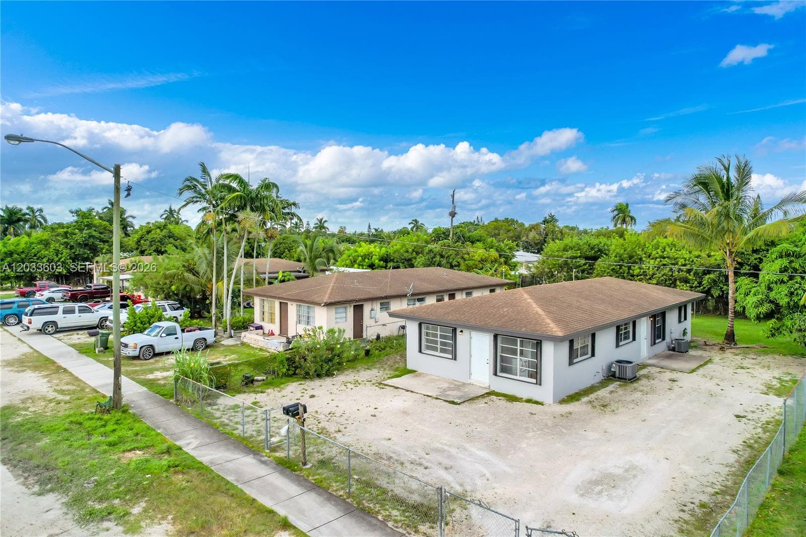 1011 NW 9th St, Homestead FL 33030 — 1