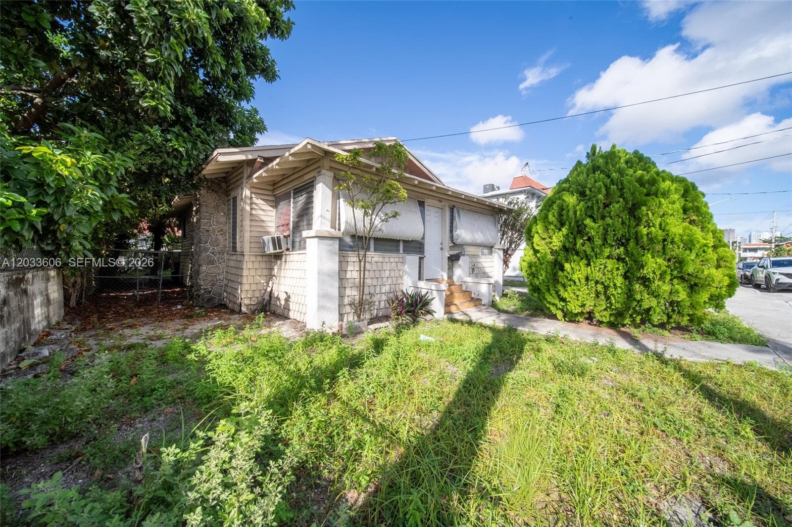 1267 NW 3rd St, Miami FL 33125 — 12