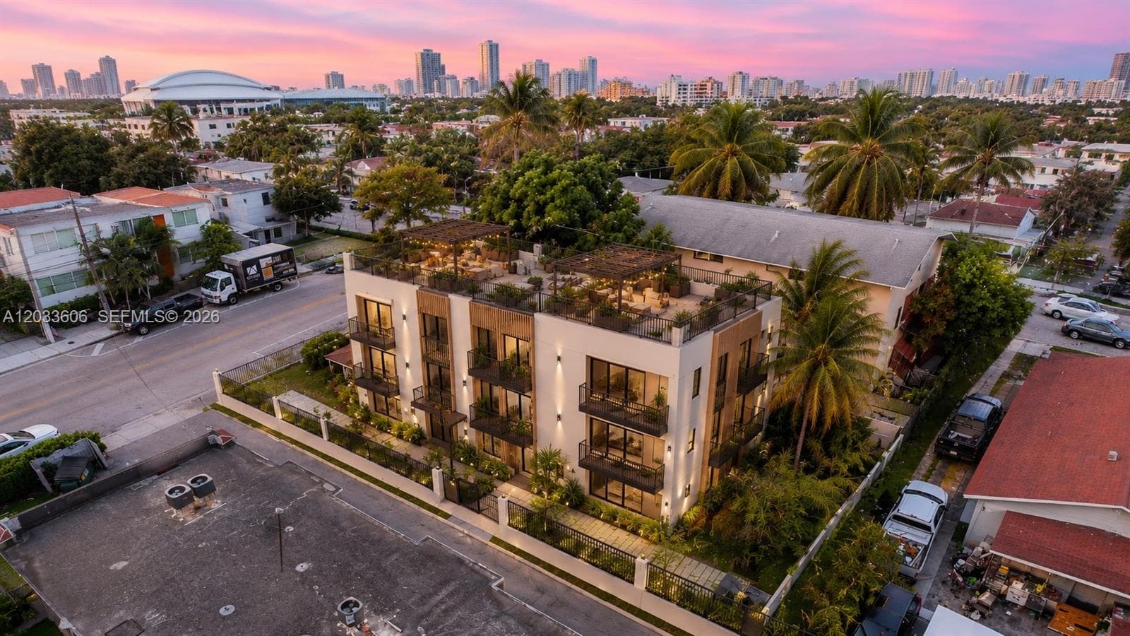 1267 NW 3rd St, Miami FL 33125 — 5