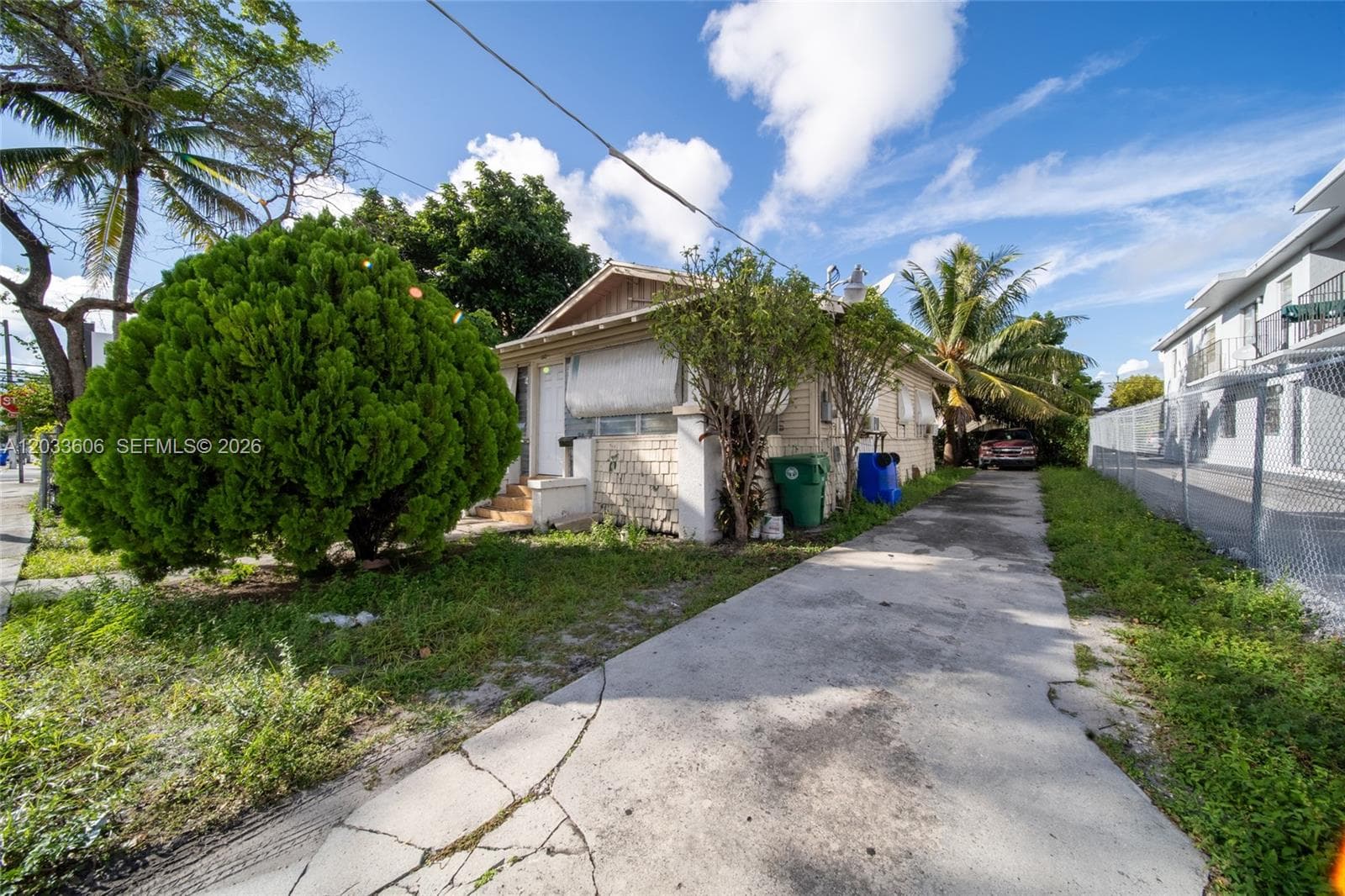 1267 NW 3rd St, Miami FL 33125 — 11