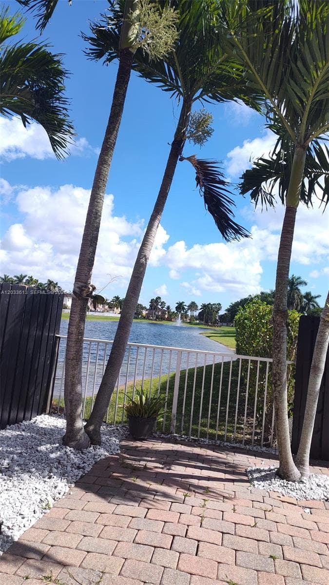 6743 SW 163rd Pl, Miami FL 33193 — 8