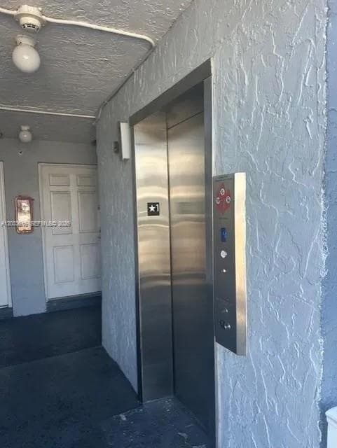9351 Fontainebleau Blvd # B409, Miami FL 33172 — 24
