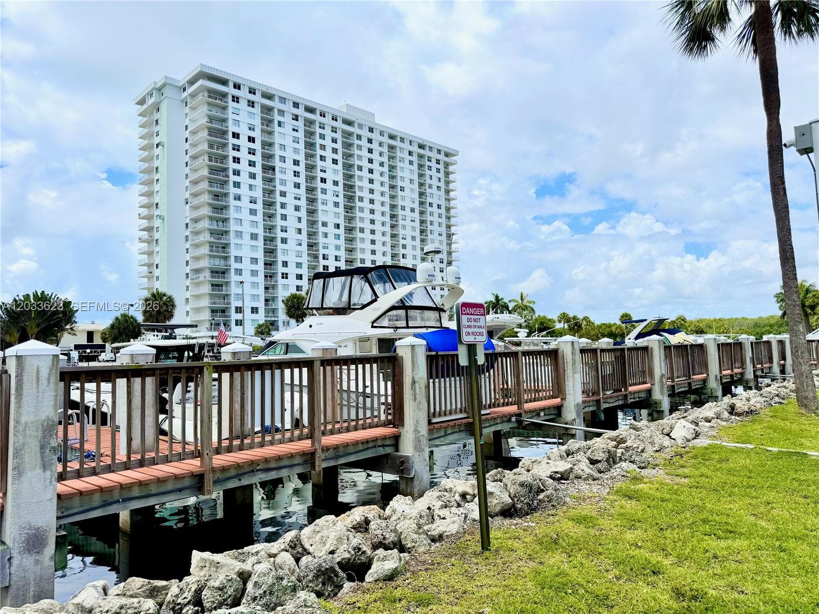 400 Kings Point Dr # 928, Sunny Isles Beach FL 33160 — 43