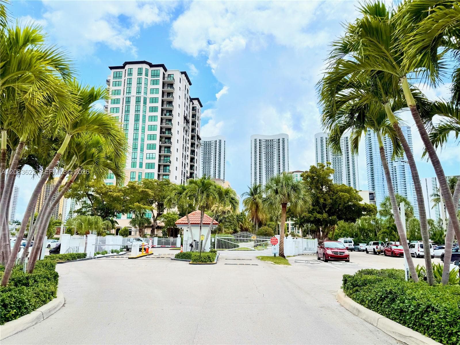 400 Kings Point Dr # 928, Sunny Isles Beach FL 33160 — 41