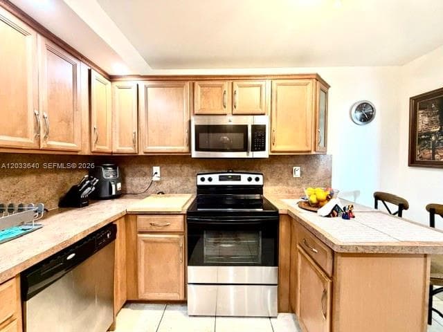 2450 NE 135th St # 704, North Miami FL 33181 — 12