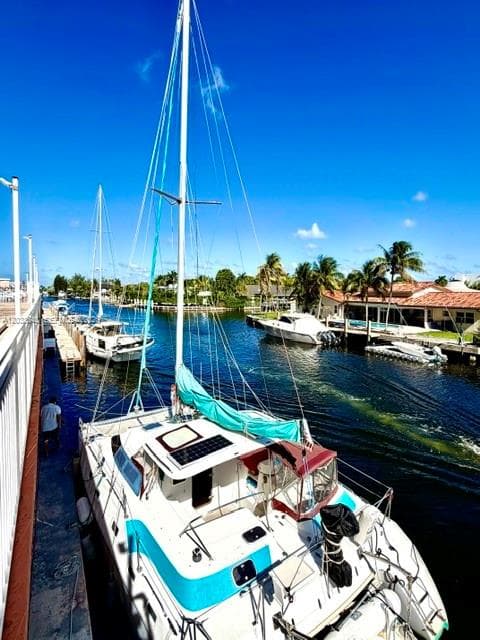2450 NE 135th St # 704, North Miami FL 33181 — 5