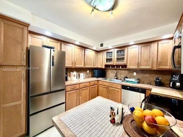 2450 NE 135th St # 704, North Miami FL 33181 — 11