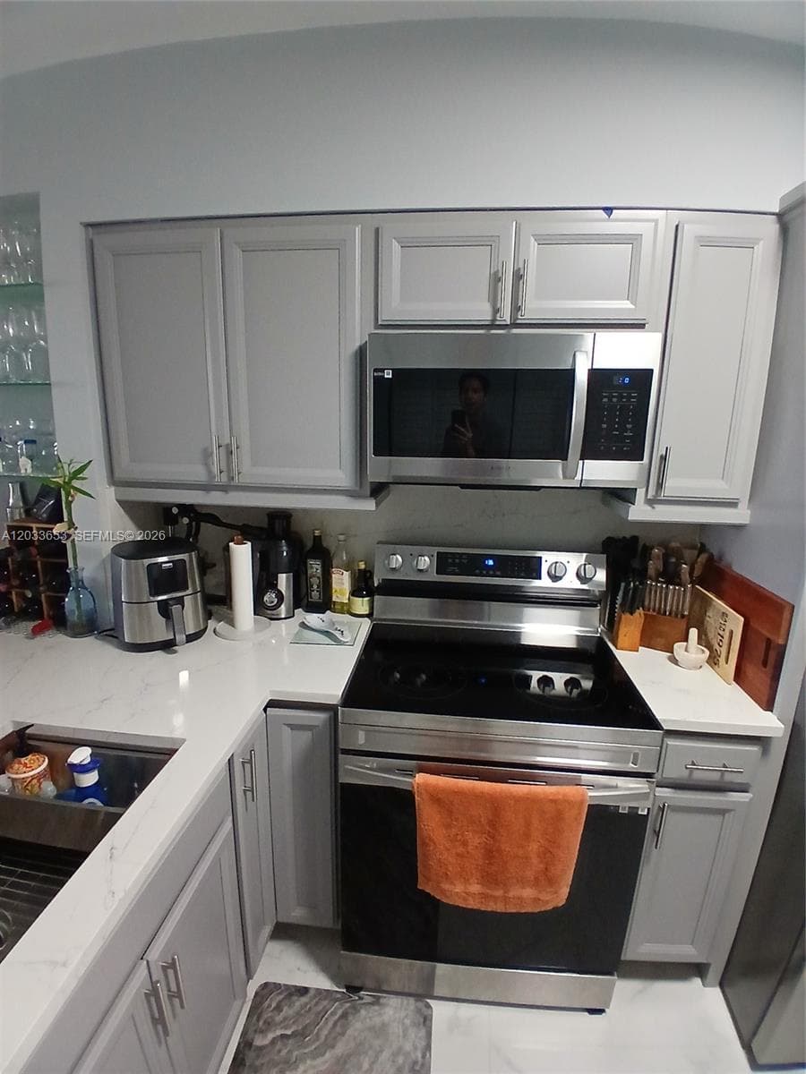 5099 NW 7th St # 303, Miami FL 33126 — 12