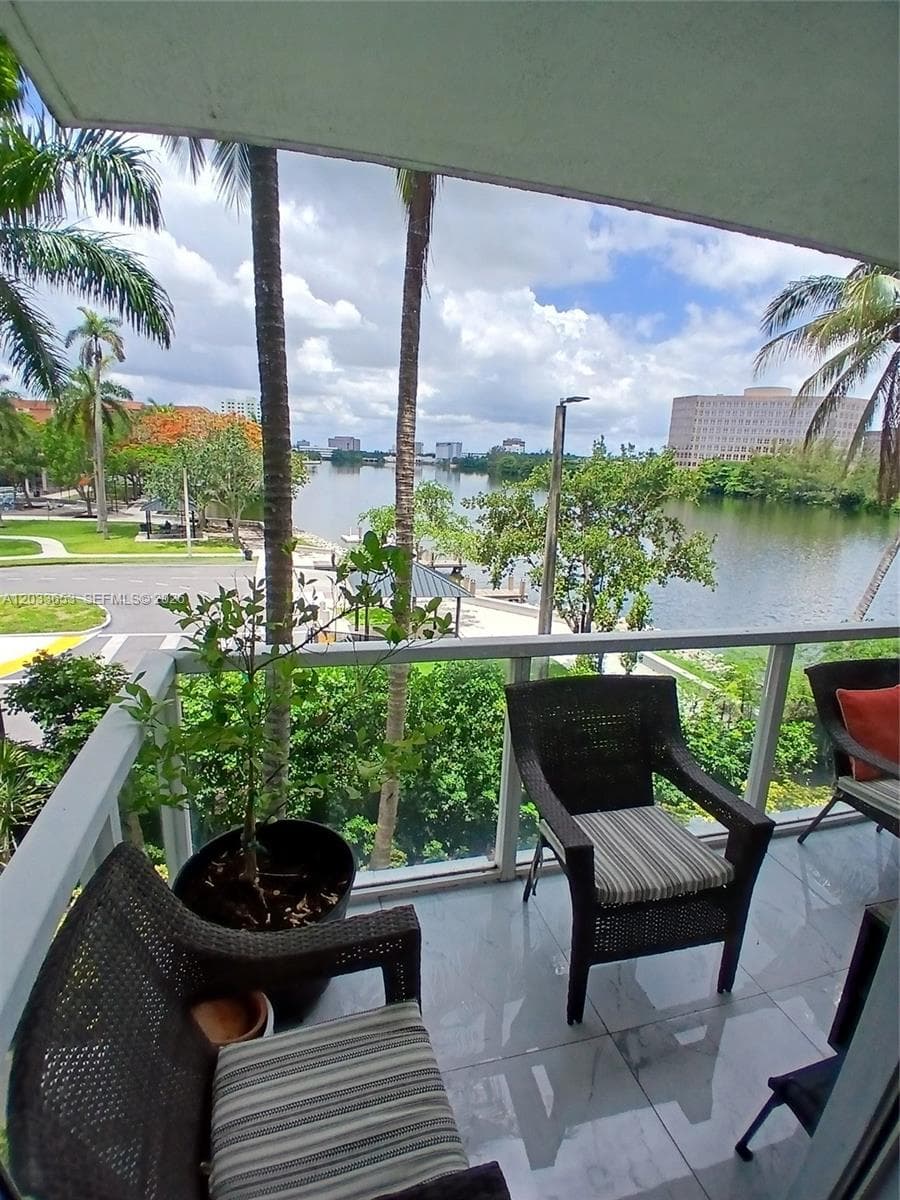 5099 NW 7th St # 303, Miami FL 33126 — 3
