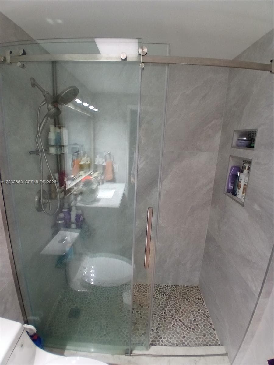 5099 NW 7th St # 303, Miami FL 33126 — 21